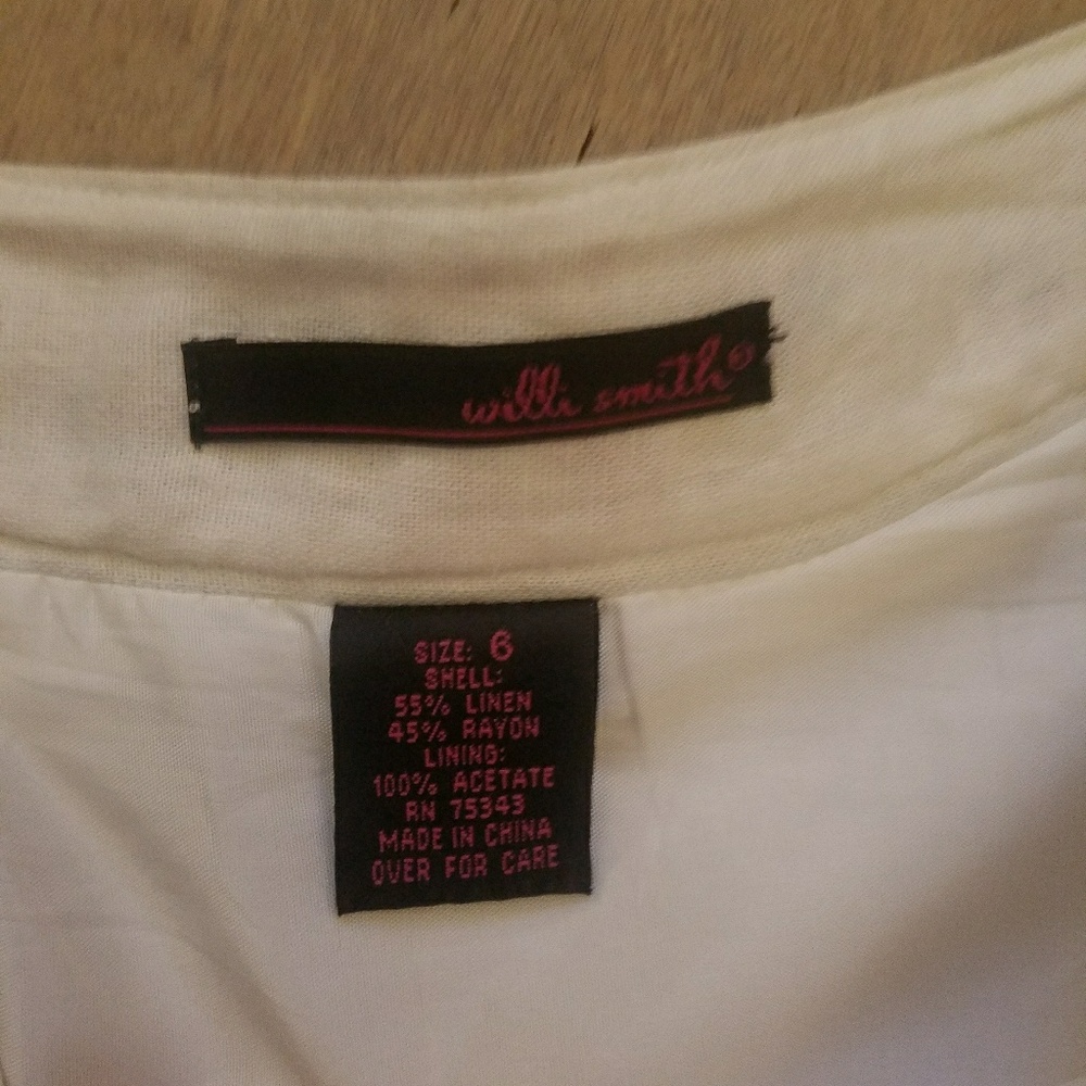 Floral embroidered calf length skirt - Picture 3 of 5